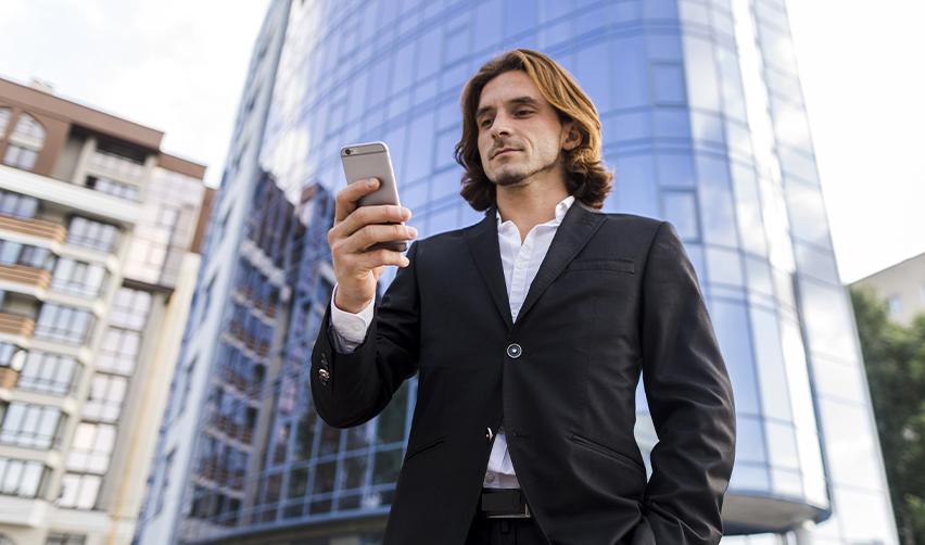 A professional exploring U.S. EB5 visa opportunities to gain lawful permanent residency and employment freedom, beyond the limits of an H1B visa.